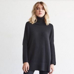 Vetta Oversized Sweater Black XS - like new!